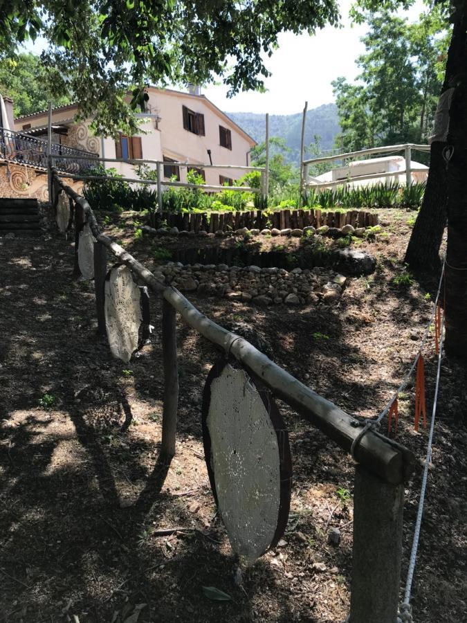 B&B Le Grette Gioia Dei Marsi Bagian luar foto