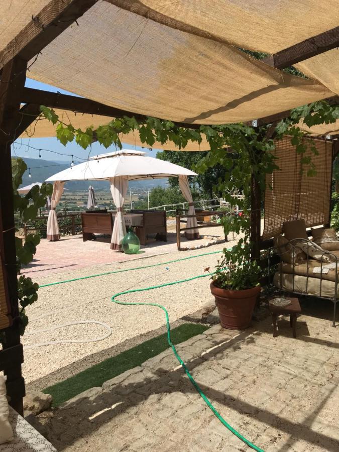 B&B Le Grette Gioia Dei Marsi Bagian luar foto