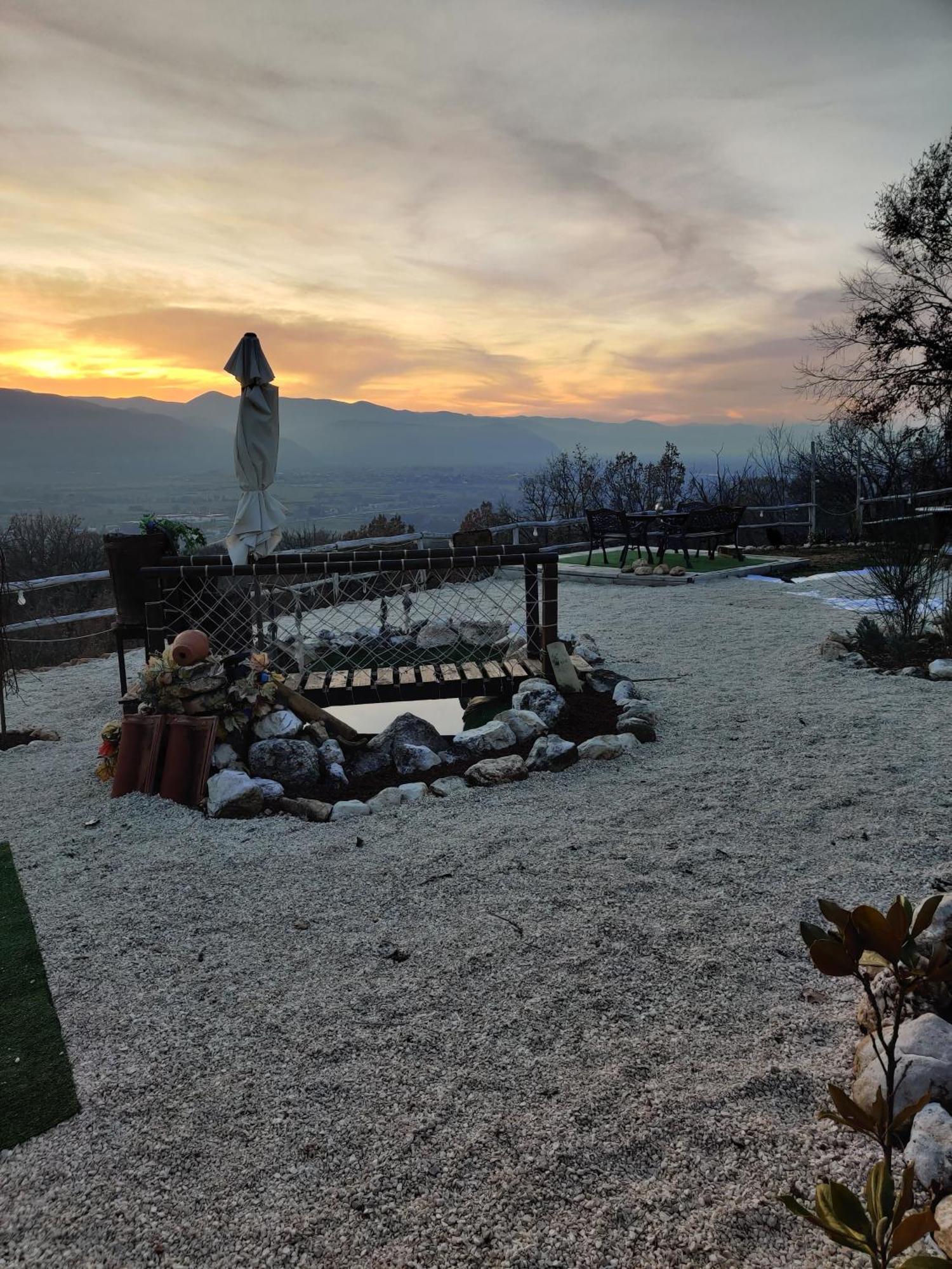 B&B Le Grette Gioia Dei Marsi Bagian luar foto