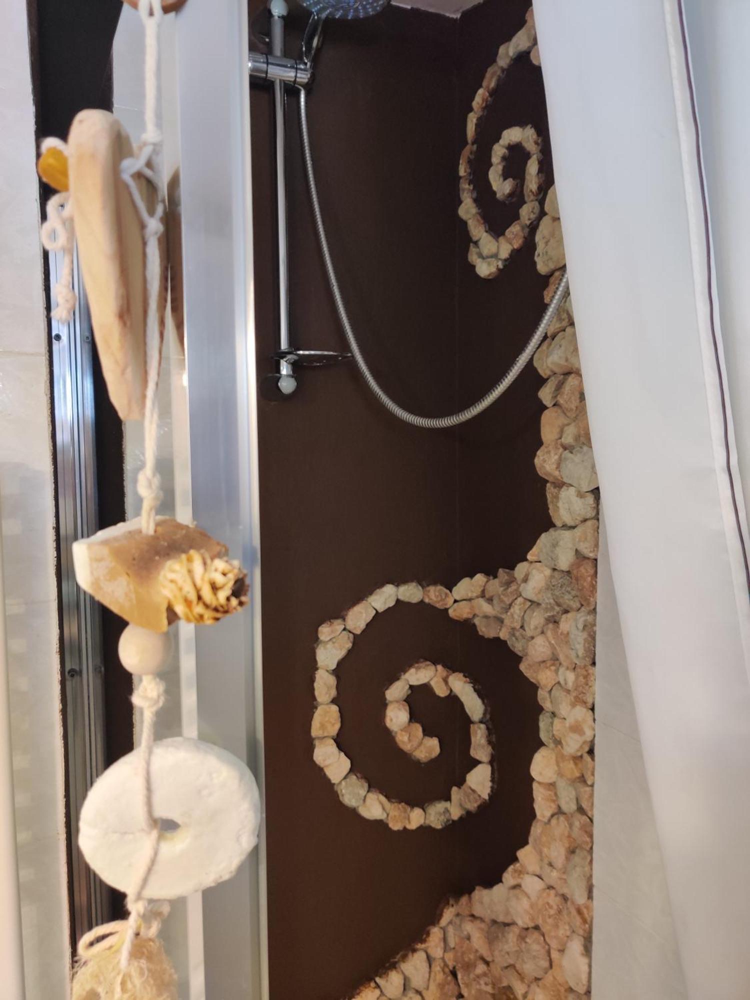B&B Le Grette Gioia Dei Marsi Bagian luar foto